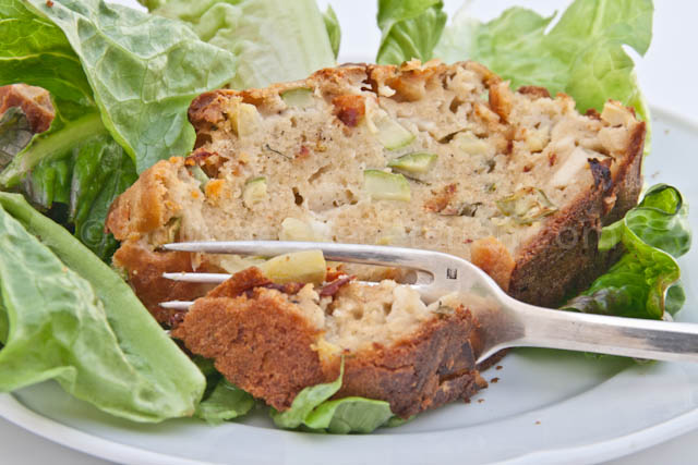 Cake courgettes assiette