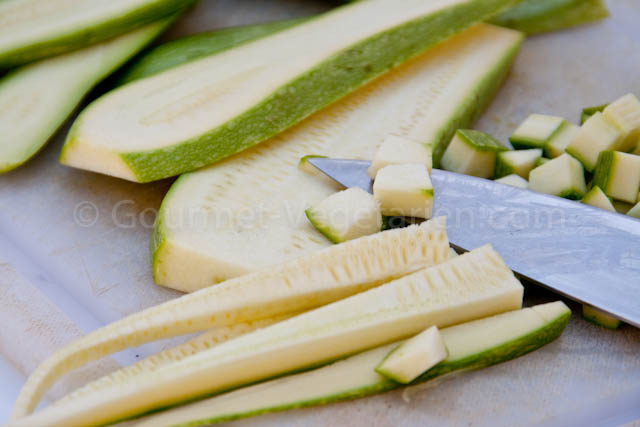 Couper courgettes