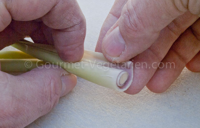 Eplucher Lemon grass