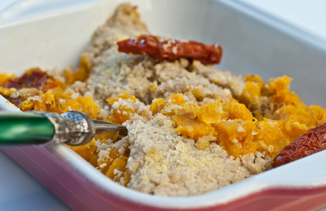 Crumble Citrouille Parmesan servi